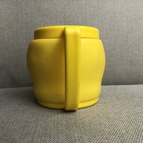 Vintage Looney Tunes Tweety Bird Mug 1992 Warner Bros Plastic Novelty 3D Cup - Picture 5 of 14